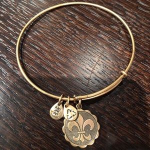 Alex and Ani charm bracelet flour De Lis
